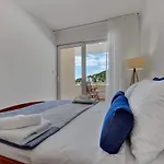 M&d *